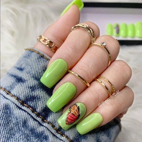Glow Green (Glow in the Dark) Custom Press On Nails | High Quality Nails - Picture 1 of 13